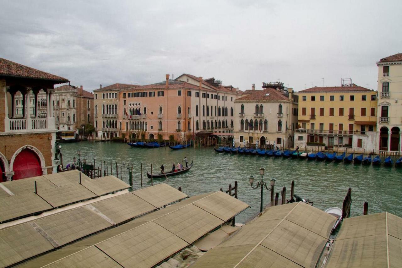 Loft Overlooking The Grand Canal เวนิส ภายนอก รูปภาพ